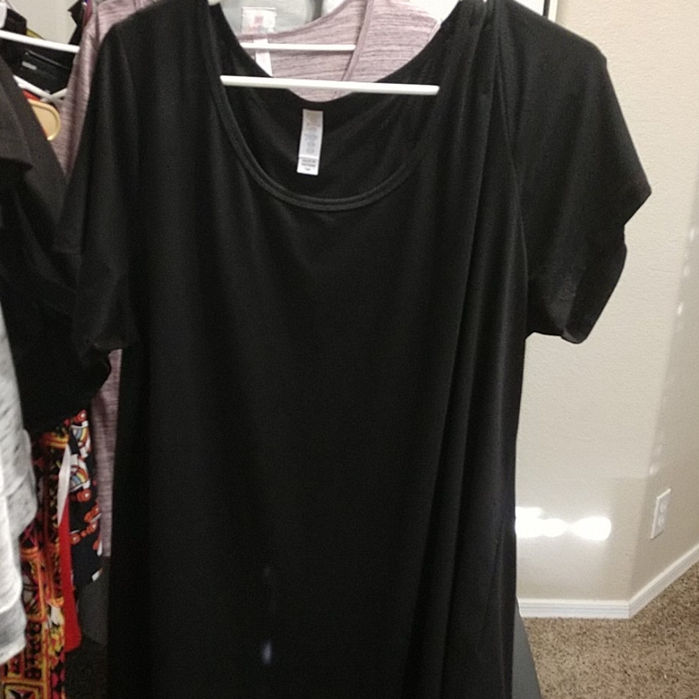 LulaRoe Classic Tee Noir 2XL